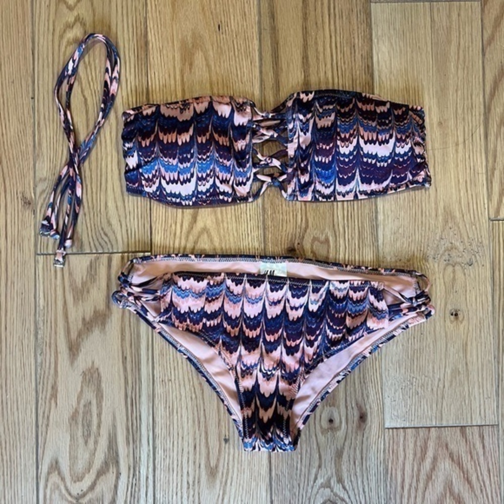 Knotted multi-shade pink, peach and blue bikini